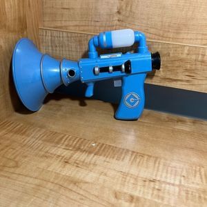 Minions 2: The Rise of Gru Tiny Toot Attack Fart Firing Blaster Role Play Toy